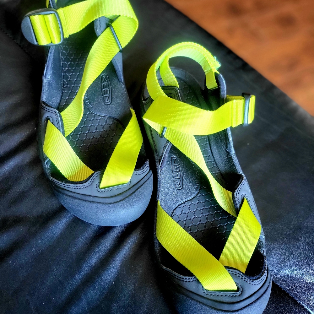 Keen Men's Neon Yellow and Black Sandals